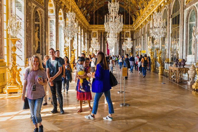 Small Group Paris to Versailles Day Trip with Garden Stroll - Versailles without the fog: how the guide helps with crowds