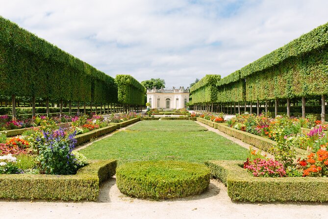 Small Group VIP Versailles Bike Tour w/ King's Apartments Access - A Bike-and-Palace Day That Actually Makes Sense