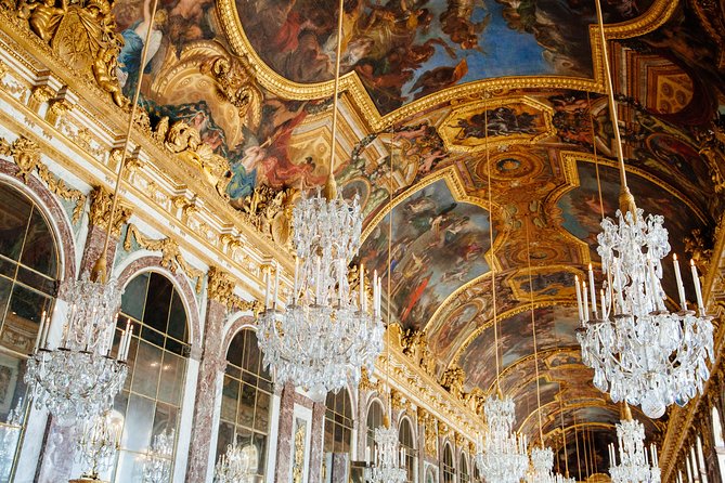Small Group VIP Versailles Bike Tour w/ King's Apartments Access - Bike Through the Marie Antoinette Side: Hameau de la Reine and the Trianons