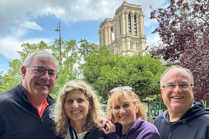 Stories in the Heart of the City: Private Tour - Stop 5: Pont Neuf, the old bridge that keeps collecting stories