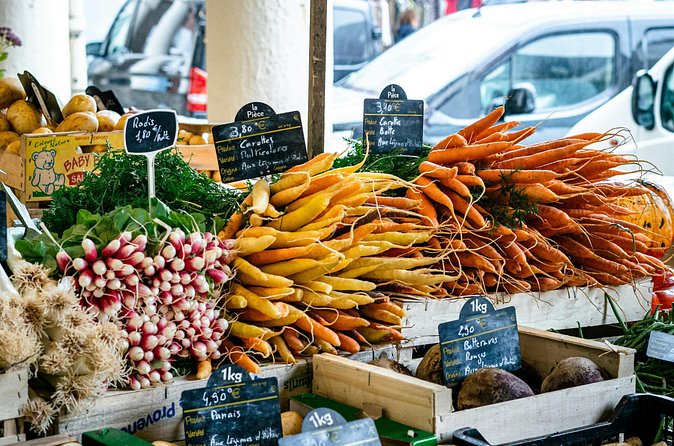 Sunday morning Eiffel Tower Food Market Tour -Max 8 people - Rue Cler dessert stroll: Baba au Rhum and Merveilleux in the sweet lane