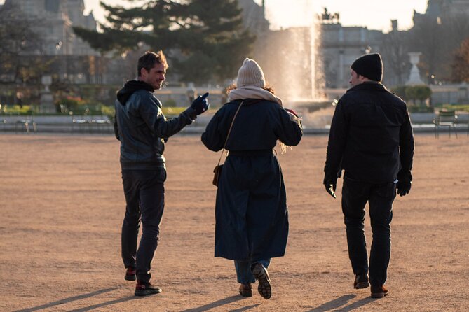 Sunrise Walking Tour: Paris Before the Crowds - Formal Gardens, Fountain Time, and Louvre Courtyard Reflections