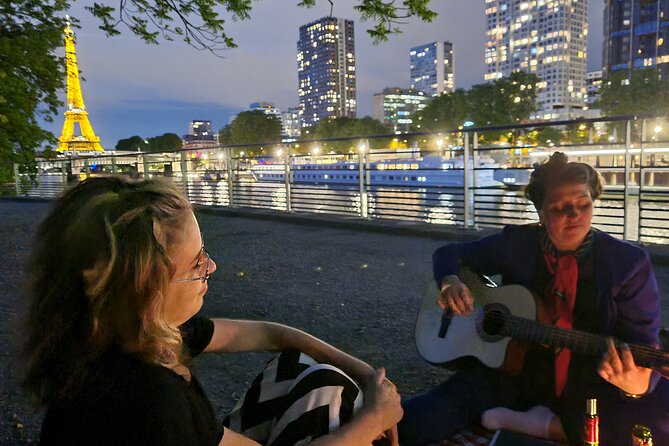 Sunset Picnic with View of Eiffel Tower and Live Music - BYOB in Paris: how to make it easy (and what to bring)