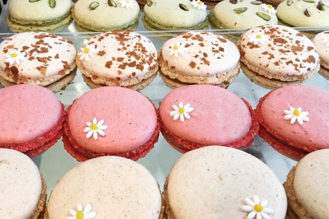 Sweet walking food tour in Paris with local guide - Why This Sweet Walking Route Feels Right