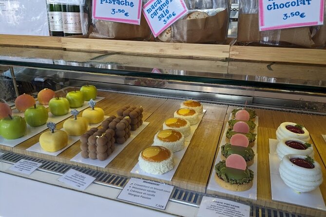 Sweet walking food tour in Paris with local guide - Meeting at Odéon and Ending at Rue Soufflot