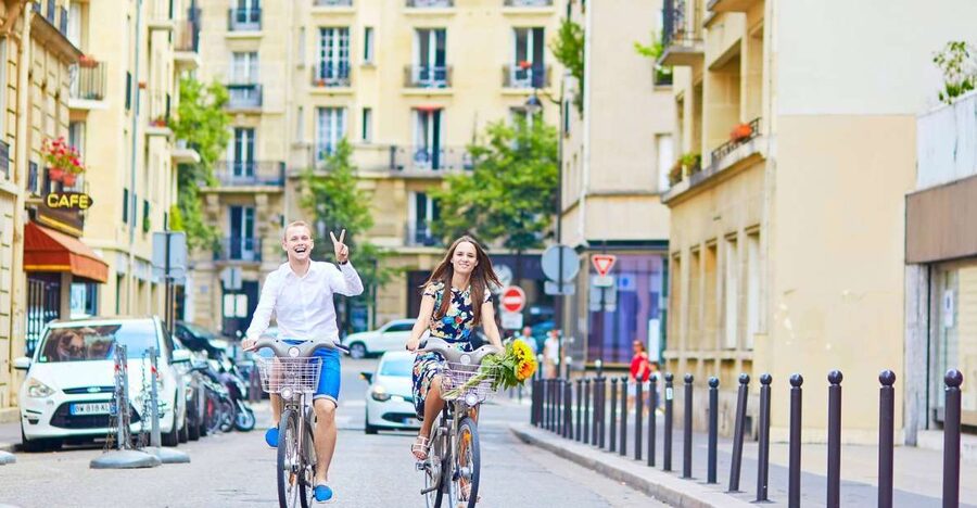 The Best of Paris by Bike with a Local - Louvre area to Place de la Concorde: from iconic corners to Revolution-era space