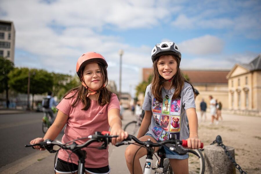 The Best of Paris: Small Group Bike Tour like a Local - Iconic Paris Monuments Up Close (and Why That Matters)