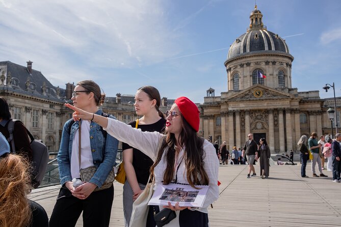 The Official Emily in Paris Locations Walking Tour - The local bakery stop: your included pastry break (and why it’s timed well)