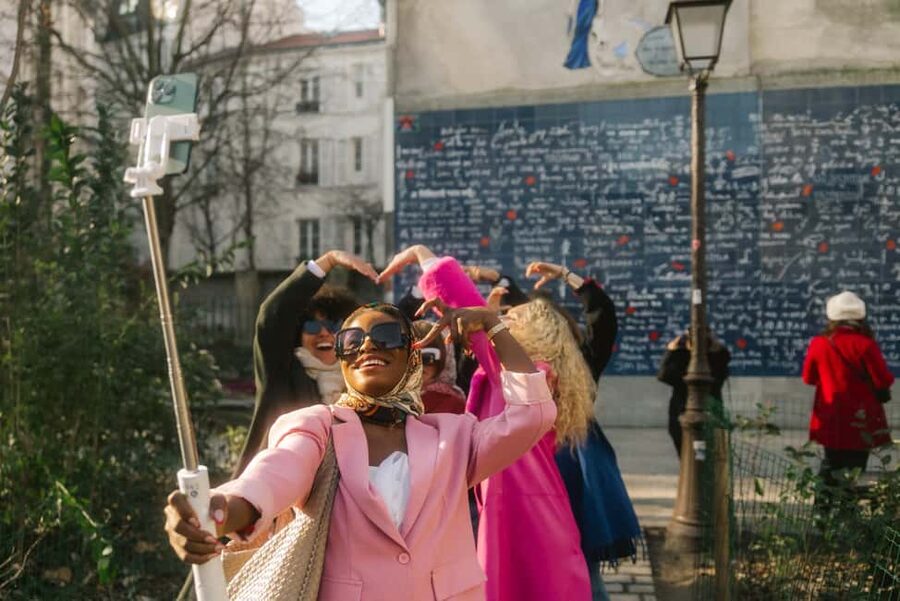 The Official Emily in Paris Montmartre Walking Tour - Moulin Rouge to the Wall of Love: Emily’s Montmartre Photos, Done Right