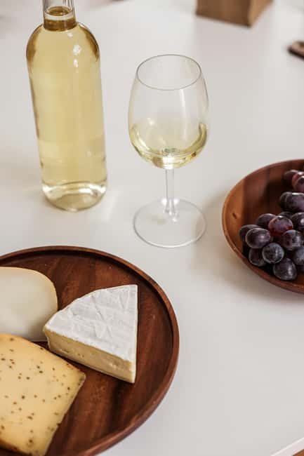 The Paris Food Experience: Montmartre Gourmet Food Tour - Guided Montmartre History: Why the Tour Feels Personal