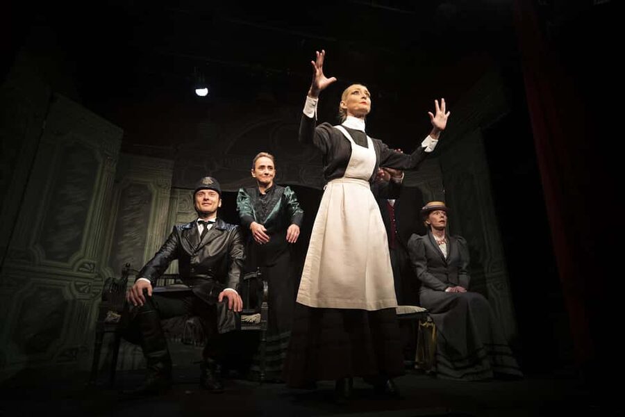 Theatre in Paris: The Bald Soprano (La cantatrice chauve) - Why The Bald Soprano is a smart pick for your Paris night