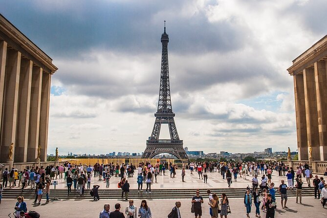 Tour guide in Paris - Visit Paris with your official guide ! - Notre-Dame: Inside the Cathedral Plus a Neighborhood Wander