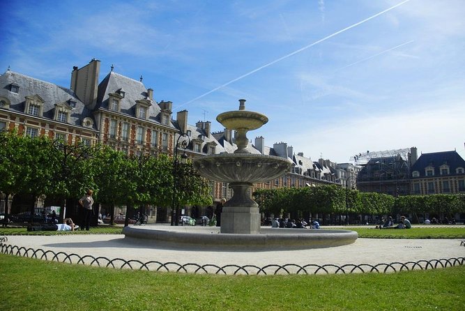 Tour in a vintage car with a Parisian - Key points to know before you ride