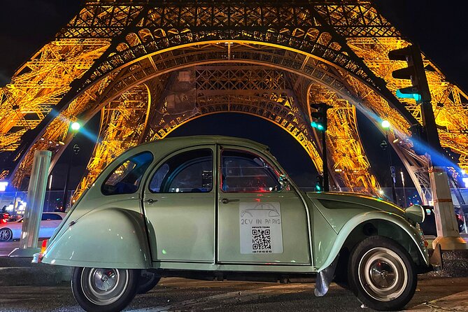 Tour of Paris and Montmartre in 2CV period with Champagne - The Music Ride Down the Avenue