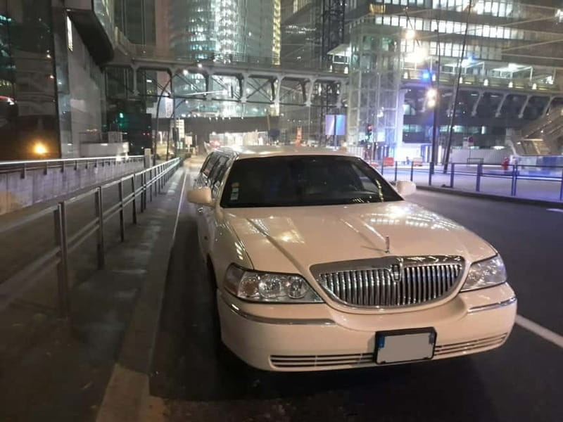 Tour of Paris by limousine by day or night. - How this 1-hour Paris limousine tour actually feels