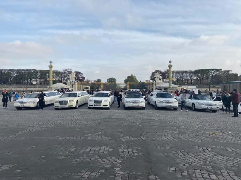Tour of Paris by limousine by day or night. - Pickup in Paris, then VIP-level privacy on wheels