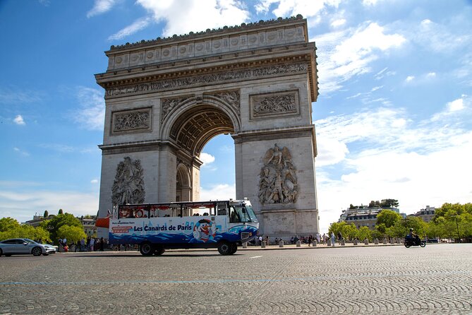 Tours of Paris and the Hauts-de-Seine in an Amphibious Bus - Why This Amphibious Bus Feels Like a Paris Hack