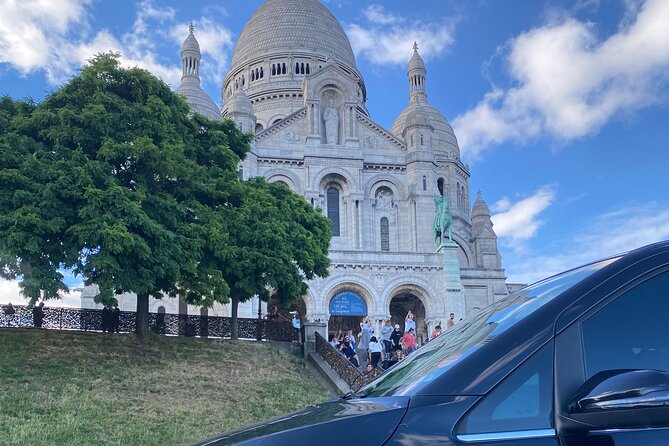Transfer between Paris and airports CDG/ORLY/LBG (Van 8pax) - Family-Friendly Extras: Child Seats and Water That Actually Help