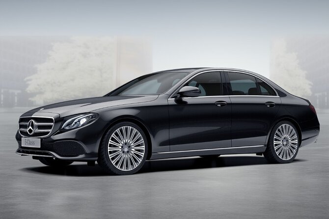 Transfer from Orly/CDG/LBG Airport to Paris (E-Class 2pax) - English Support and Driver Style: Why It Changes the Experience