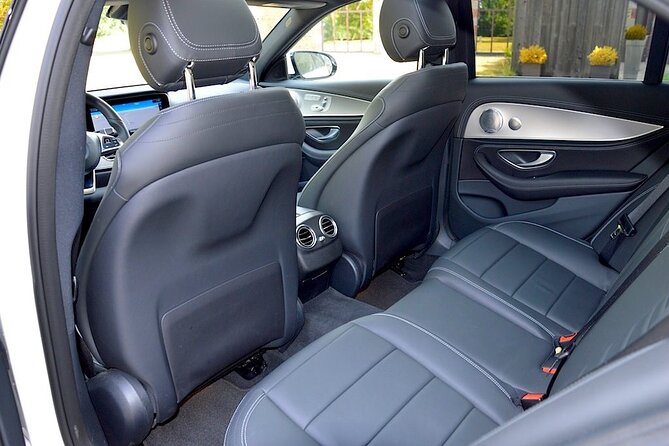 Transfer from Orly/CDG/LBG Airport to Paris (E-Class 2pax) - Booking Details That Affect Your Arrival Day