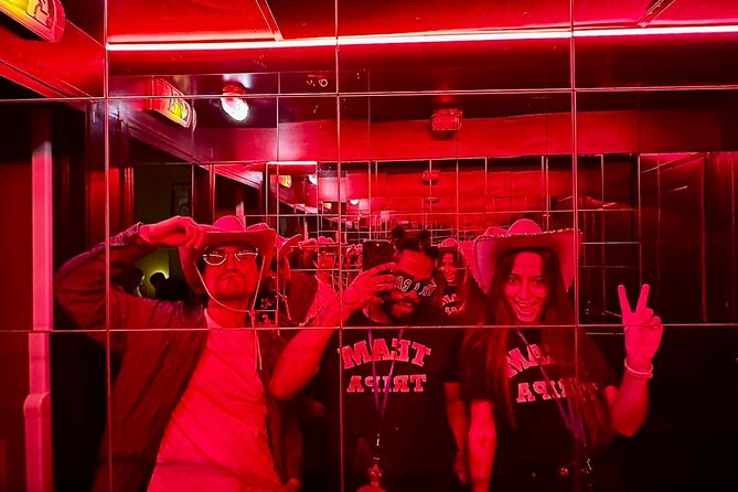 Tripa Paris Pubcrawl / Bar Tours - The Final Move to Saint-Michel: Notre-Dame in Your Path and a DJ Finish