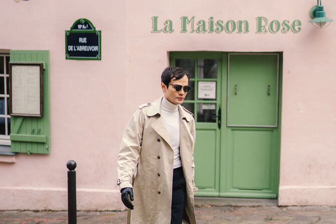 Unique Montmartre photo tour with VOGUE photographer - Stop-by-Stop: From Dalida to the Windmill