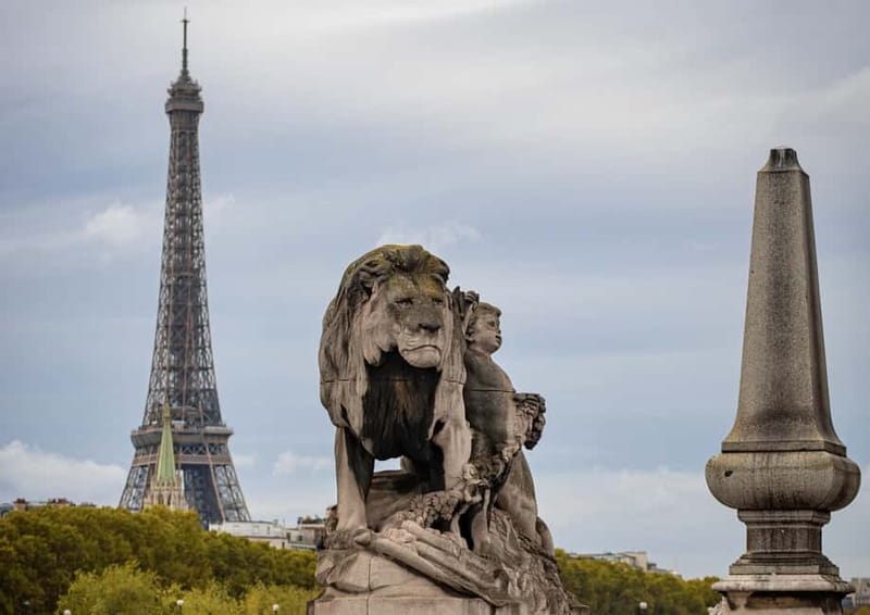Unknown Paris: Walking Tour with an Expert Guide - Where You Start Matters: Le Petit Panthéon vs. Arènes de Lutèce
