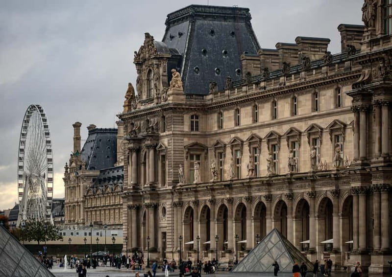 Unknown Paris: Walking Tour with an Expert Guide - Notre-Dame and Pont Neuf: Medieval Secrets and the Turn Toward Power