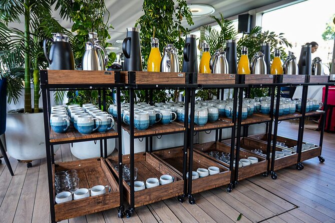 Unlimited brunch cruise on the Seine - What You’re Really Buying on This Seine Brunch Cruise
