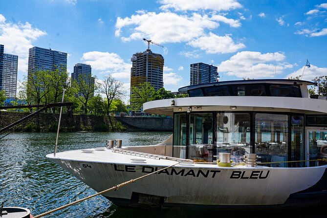 Unlimited brunch cruise on the Seine - Who This Cruise Suits Best (and Who Might Hesitate)