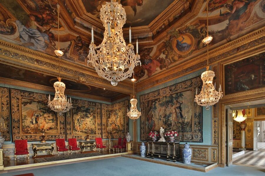 Vaux le Vicomte Chateau Entry Ticket and Chateaubus Transfer - FAQ