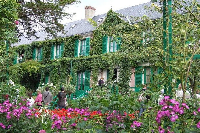 Versailles and Giverny Tour Hotel Pickup - Versailles Palace: what the guided part is really for