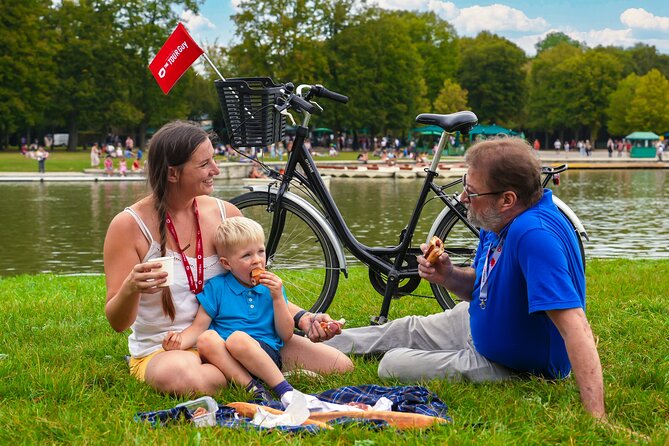 Versailles Bike Tour from Paris w. Gardens & Entry Tickets - Palace of Versailles timed entry: your free-roam window