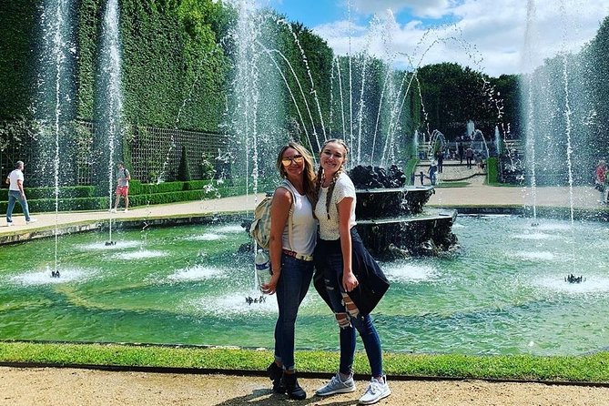 Versailles Bike Tour with Market, Gardens & Guided Palace Tour - Stop 3: Gardens and fountains in real time