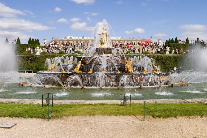 Versailles Castle Private Guided Day Tour from Paris (van &guide) - Palace of Versailles: Louis XIV’s World in Two Focused Hours