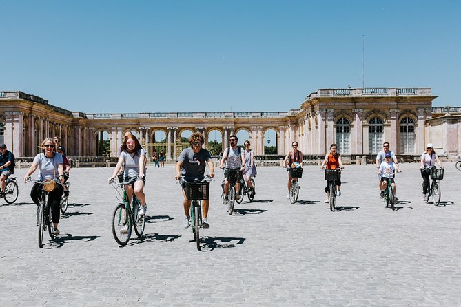 Versailles Domain Bike Tour with Palace Entry by Train from Paris - Lunch at the Grand Canal: market picnic you control