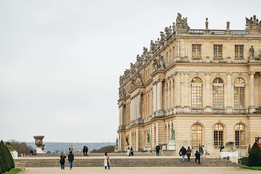 Versailles: Entry ticket & Private Apartments VIP Tour - Timing and Pacing: 90 Minutes Can Be Plenty