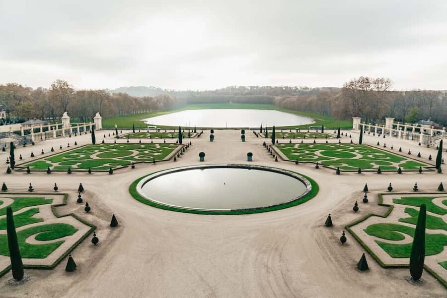 Versailles: Entry ticket & Private Apartments VIP Tour - Louis XV and Louis XVI Private Apartments: What You Gain