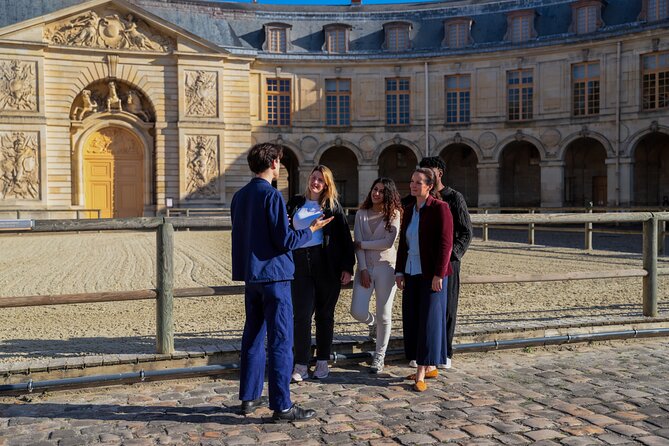 Versailles: Farmers Market & Royal Vegetable Garden Food Tour - Rue de la Paroisse Brioche and an Old Church Moment