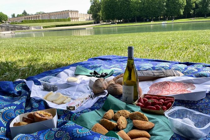 Versailles Full-Day Electric Bike Tour : Market, Picnic & Palace - Petit Trianon to Marie-Antoinette’s Hamlet: the calmer side of Versailles
