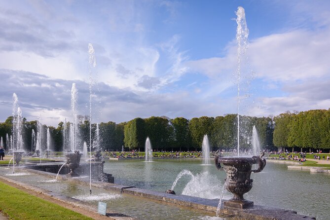 Versailles: Full Day Tour & Shuttle from Paris - Royal Chapel: a quick hit of gold and sky