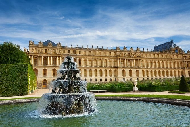 Versailles Full Tour: Palace, Gardens & Marie-Antoinette’s Estate - Marie-Antoinette’s Estate: Petit Trianon and the Queen’s World