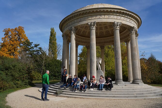 Versailles, Gardens & Hamlet: Full-Day Guided Small-Group Tour - Grand Canal and Bassin du Miroir: the big views that make everything click