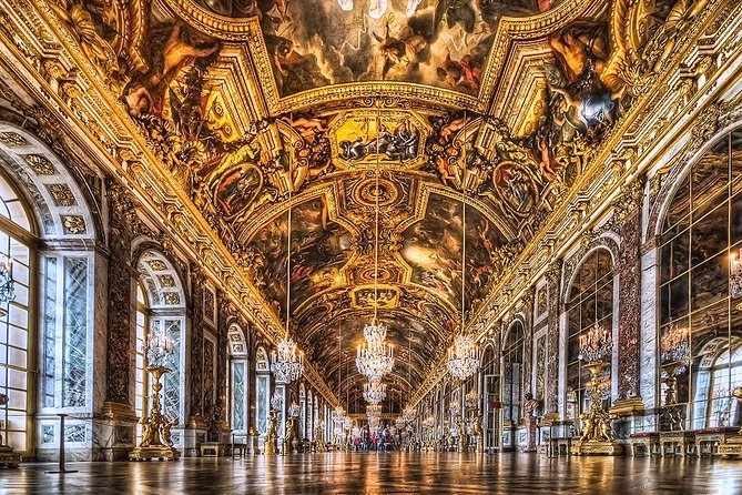 Versailles & Giverny Private Day Tour Luxury van & Private Guide - Meeting in Paris: pickup at your accommodation and the luxury van reality
