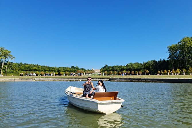 Versailles Golf Cart Guided Tour and Romantic Boat with Champagne - Grand Canal Champagne Boat: Romantic, But You Row
