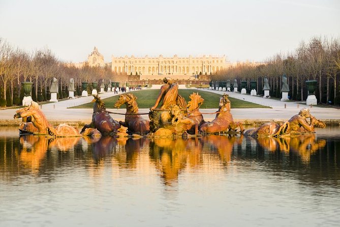 Versailles Palace 4h Tour (Skip the Line Ticket & Licensed Guide) - Gardens Time: Quick Overview Plus Seasonal Extras