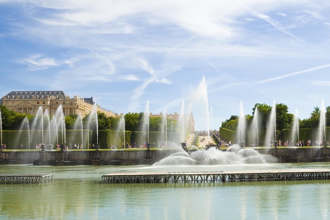 Versailles Palace and Gardens Half Day Guided Tour from Paris - Crowds and timing: how to make 4.5 hours feel like more