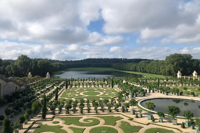 Versailles Palace and Gardens Tour - Hall of Mirrors: the light show and the politics behind it