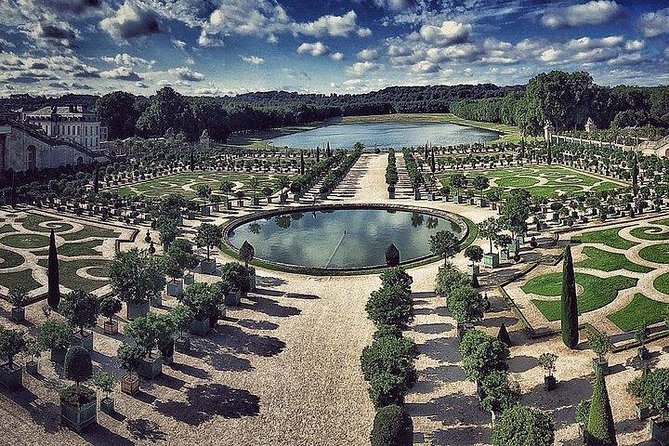 Versailles Palace and Park Private Guided Day Tour from Paris - Guide Quality Can Make or Break the Day