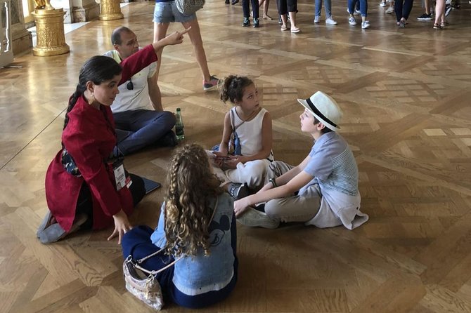 Versailles Palace Family 5hour Discovery from Paris - From Champ de Mars to Versailles: using the train time well